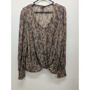 Democracy Women's L V Neck Camel Leopard Long Sleeve Blouse Twist Hem Knit